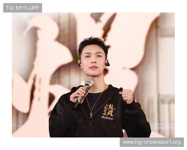 张艺兴以无声之爱诠释音乐魅力 演绎不言而喻的情感与深度 张艺兴以无声之爱诠释音乐魅力 演绎不言而喻的情感与深度